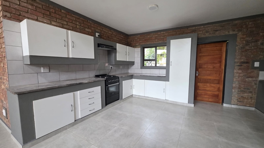 To Let 3 Bedroom Property for Rent in Flamwood North West